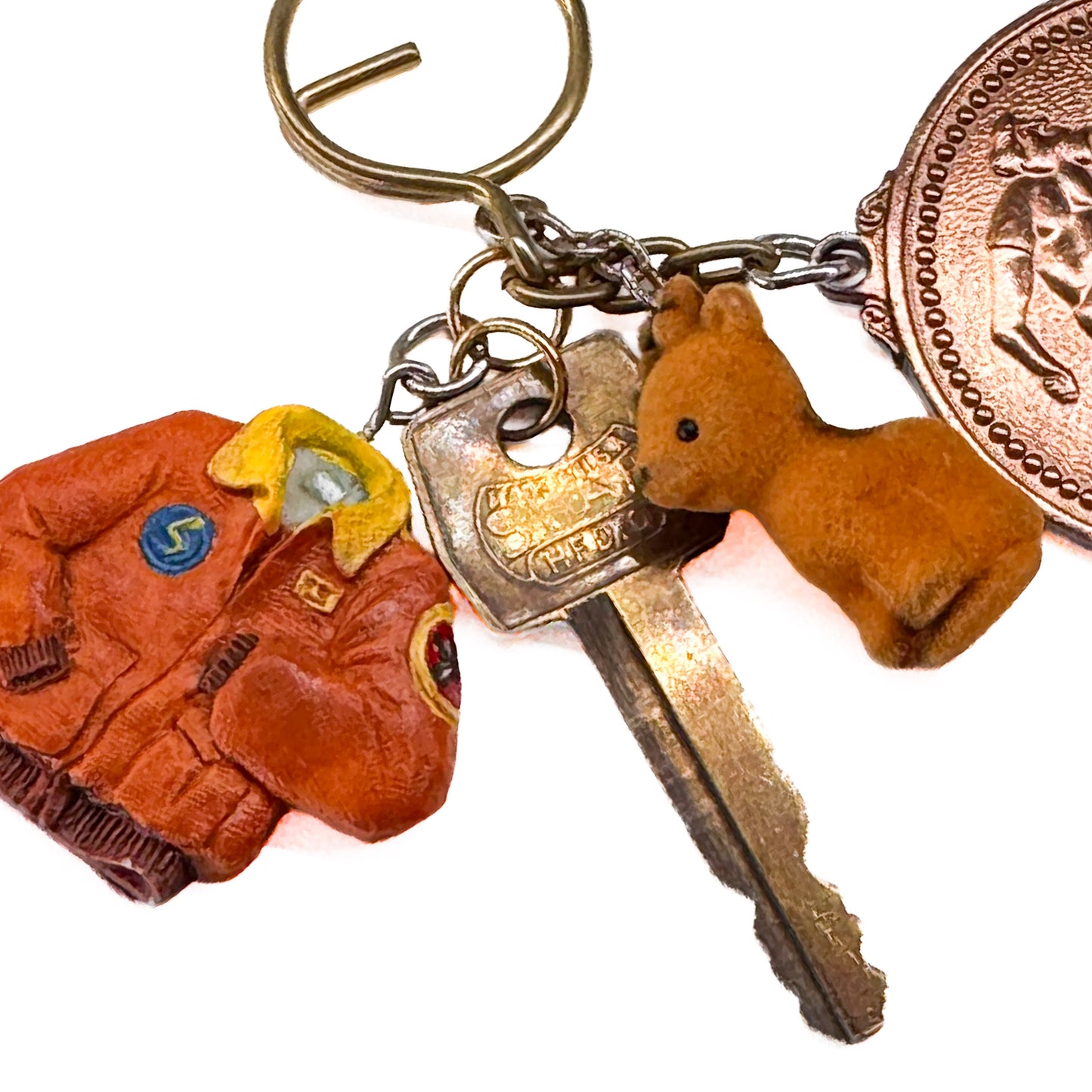 miki yamamoto「キーリング “Orange Jacket”」 / miki yamamoto Key Ring “Orange Jacket” 古いキーホルダーや鍵などを組み合わせた一点ものの作品