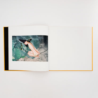 任航 : Ren Hang　Republic