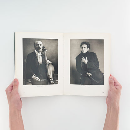 アウグスト・ザンダー写真集　肖像の彼方 / ワタリウム美術館、アルス・ニコライ出版 - 文福 BUNBUKU