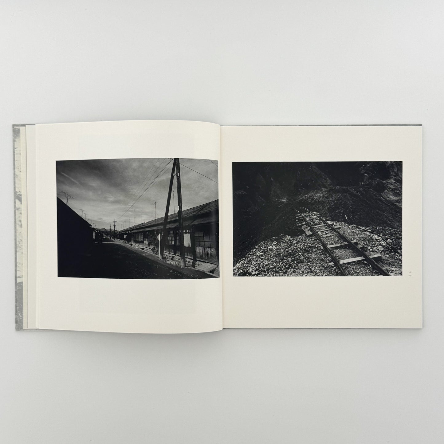 柳沢信　Untitled roshin books