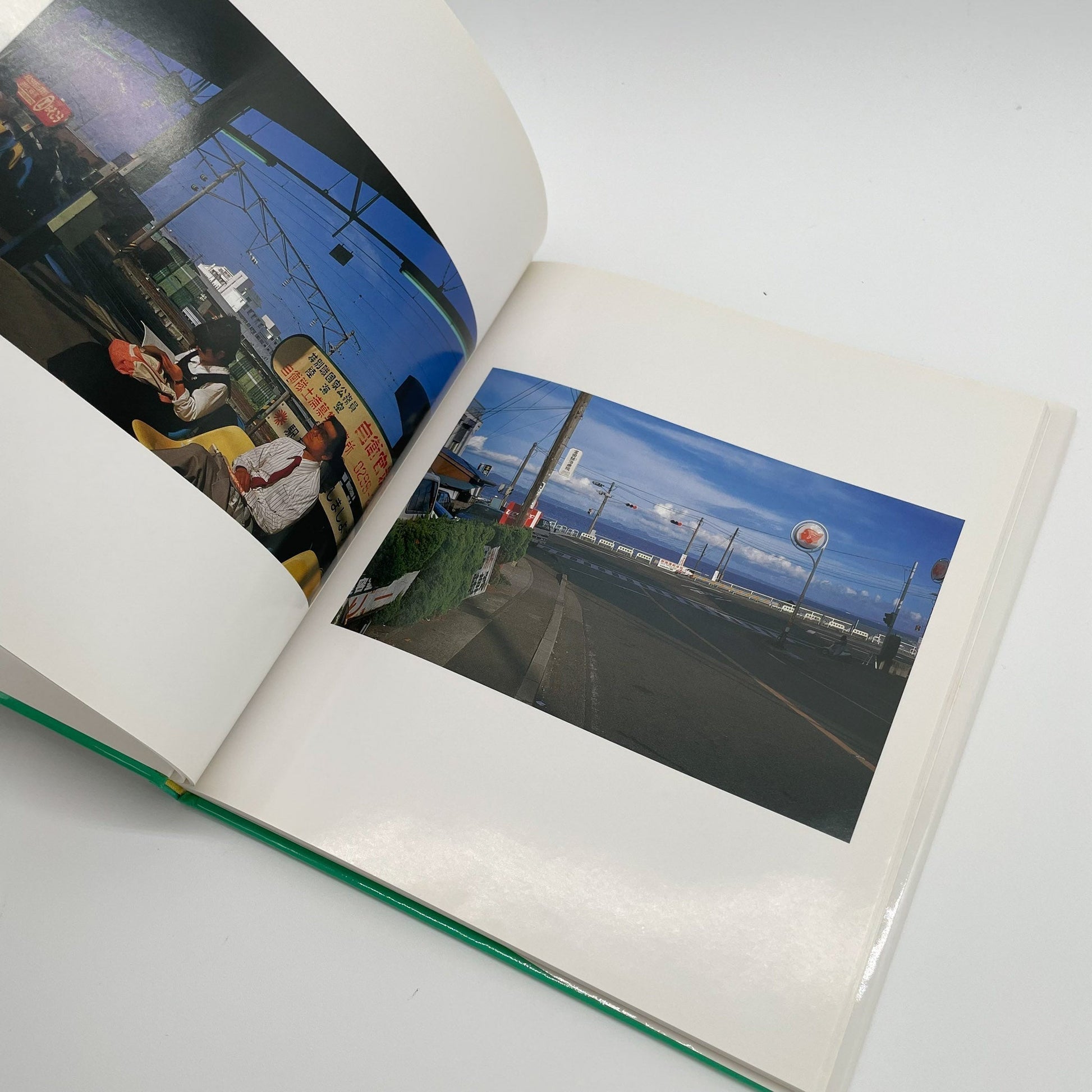 大西みつぐ　遠い夏〈ワイズ出版写真叢書11〉サイン入り - ワイズ出版 - 文福