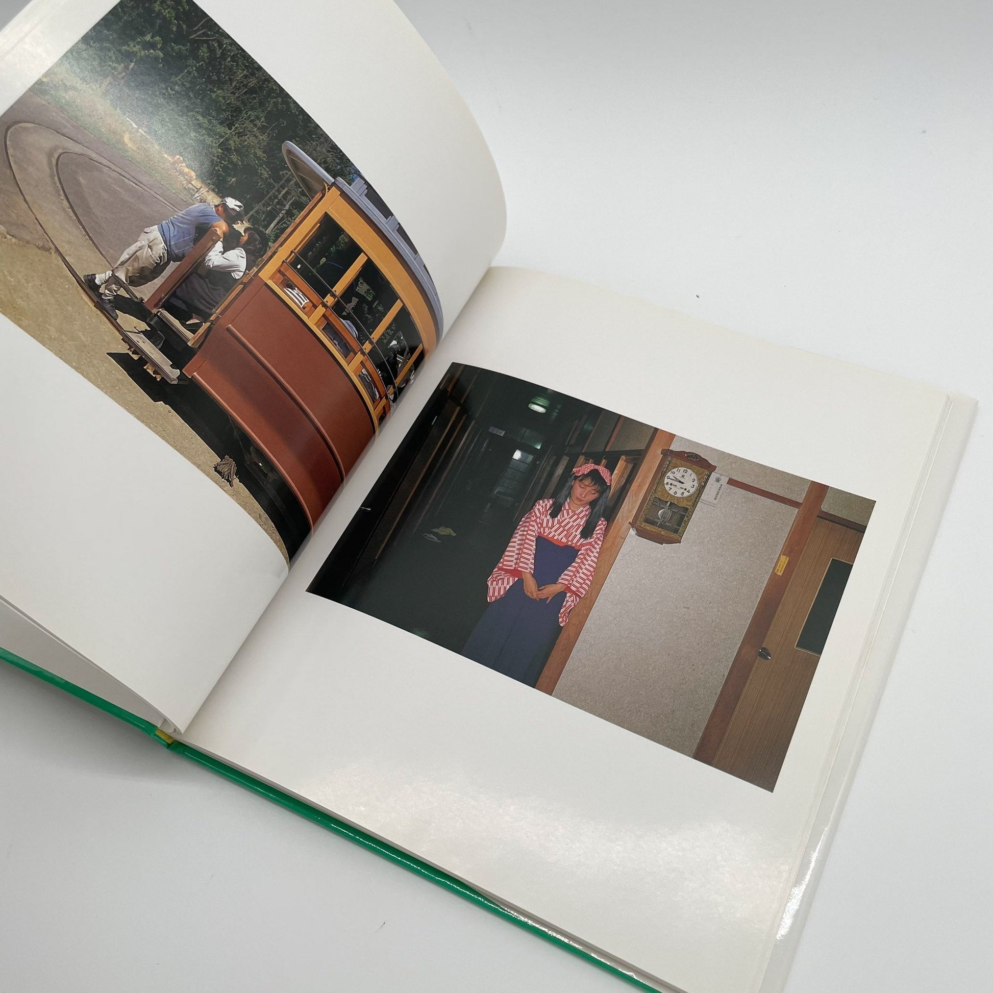 大西みつぐ　遠い夏〈ワイズ出版写真叢書11〉サイン入り - ワイズ出版 - 文福