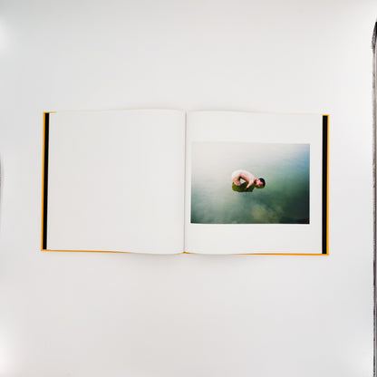 任航 : Ren Hang　Republic