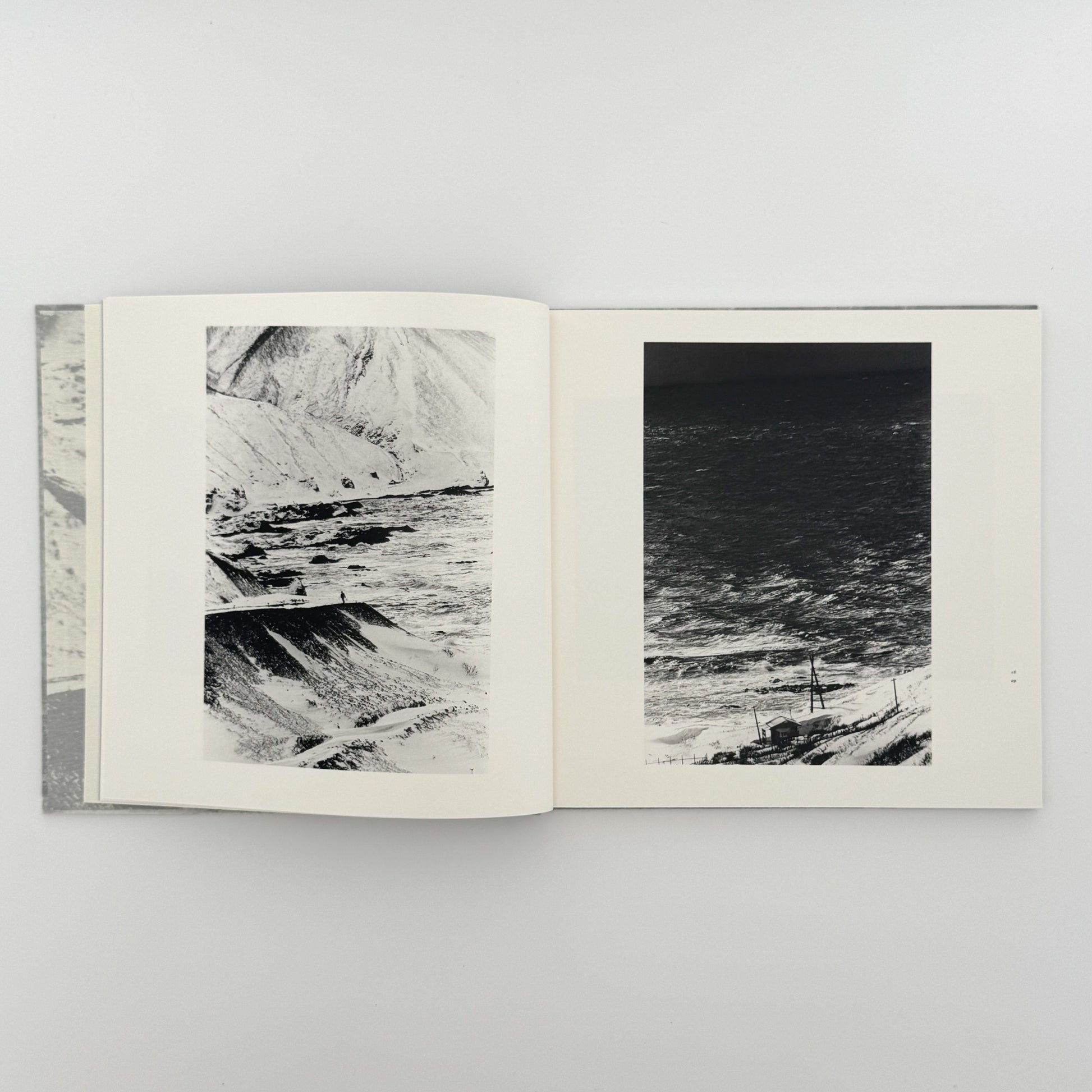 柳沢信　Untitled roshin books