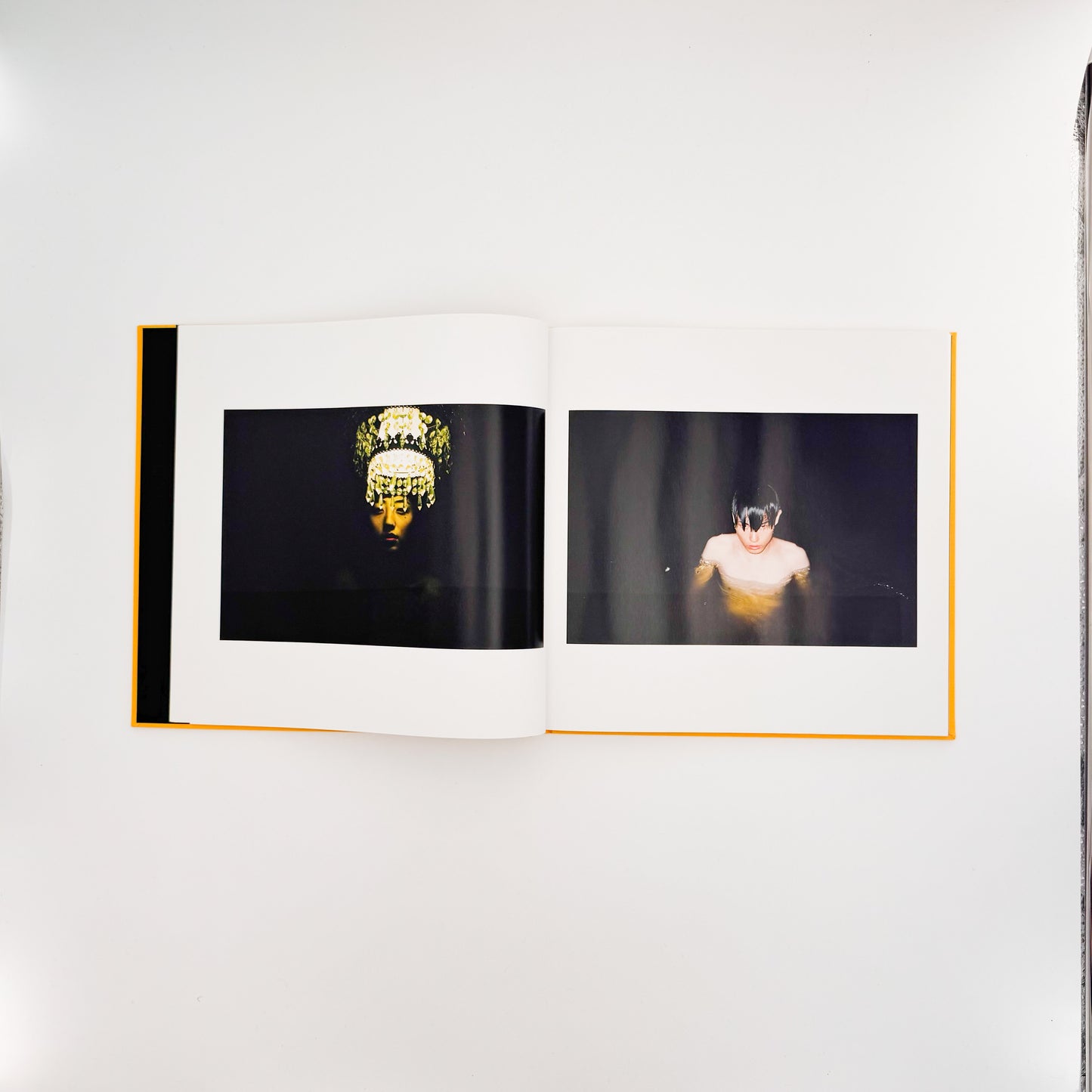 任航 : Ren Hang　Republic