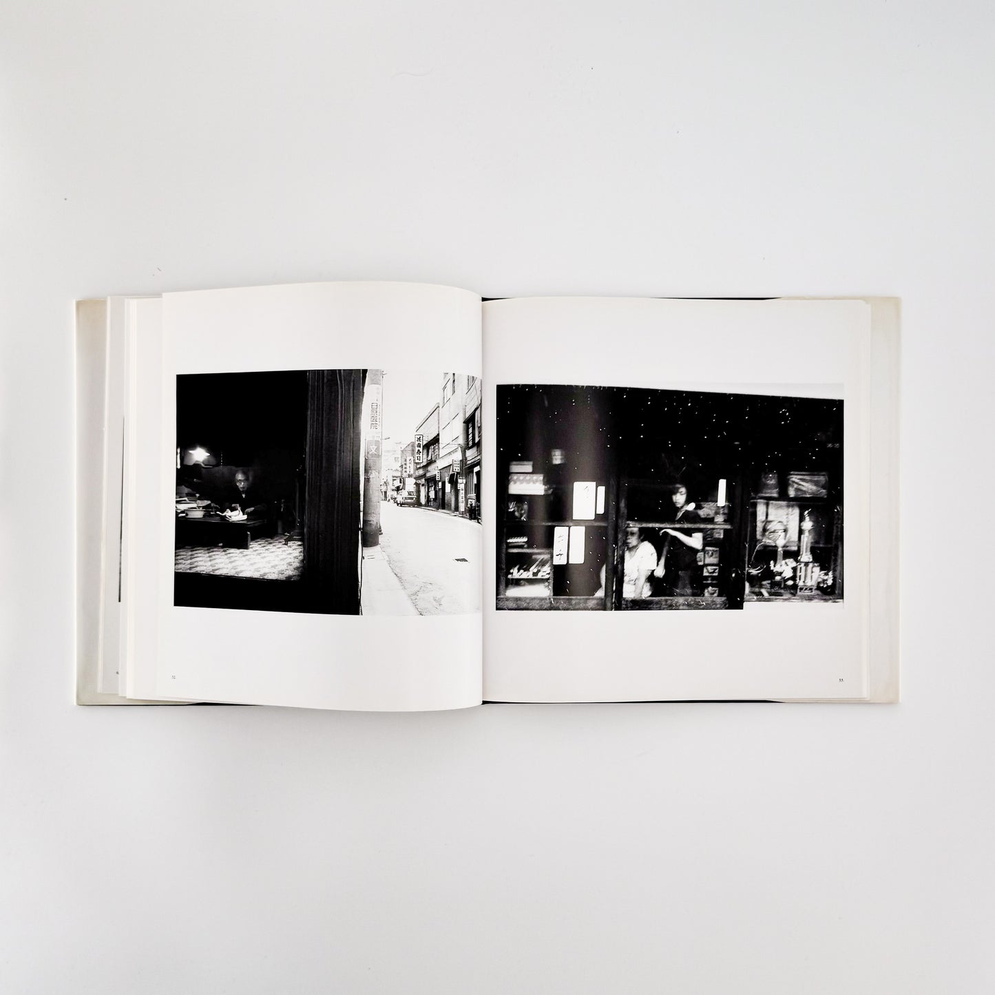 パンドラの街 東京 1971-1975 / Images of Pandora Tokyo 1971-1975 / mole モール