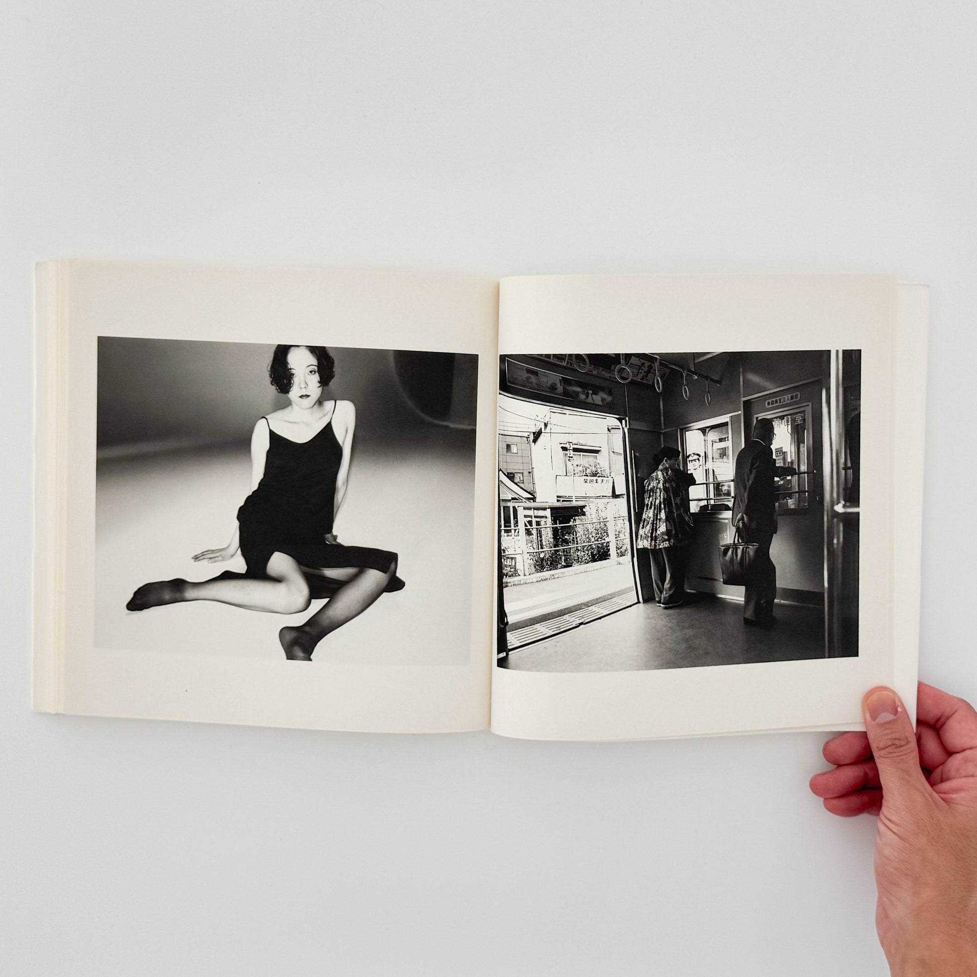 荒木経惟　私写真 朝日新聞社