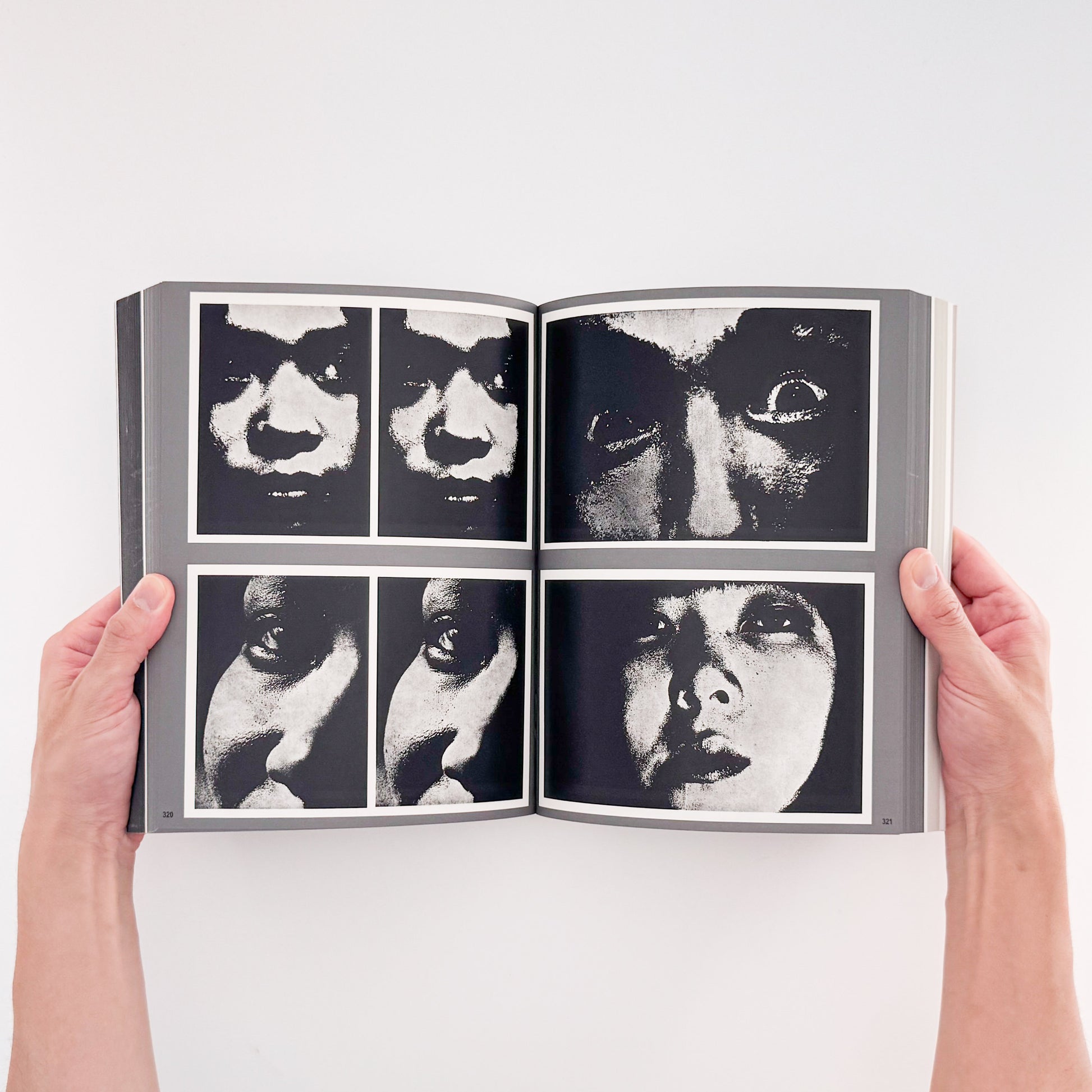 PROVOKE プロヴォーク: Between Protest and Performance - Photography in Japan 1960/1975、Steidl刊行の戦後日本写真展覧会図録