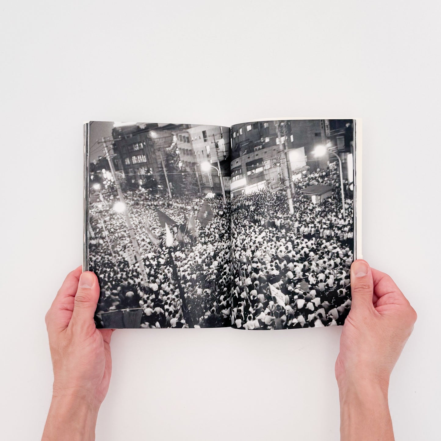 北井一夫写真集　過激派の時代 / 平凡社 - 文福 BUNBUKU