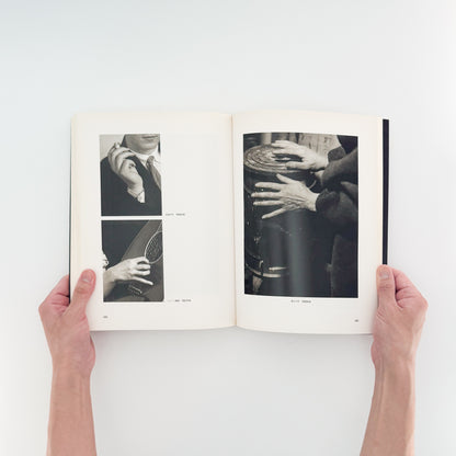 アウグスト・ザンダー写真集　肖像の彼方 / ワタリウム美術館、アルス・ニコライ出版 - 文福 BUNBUKU