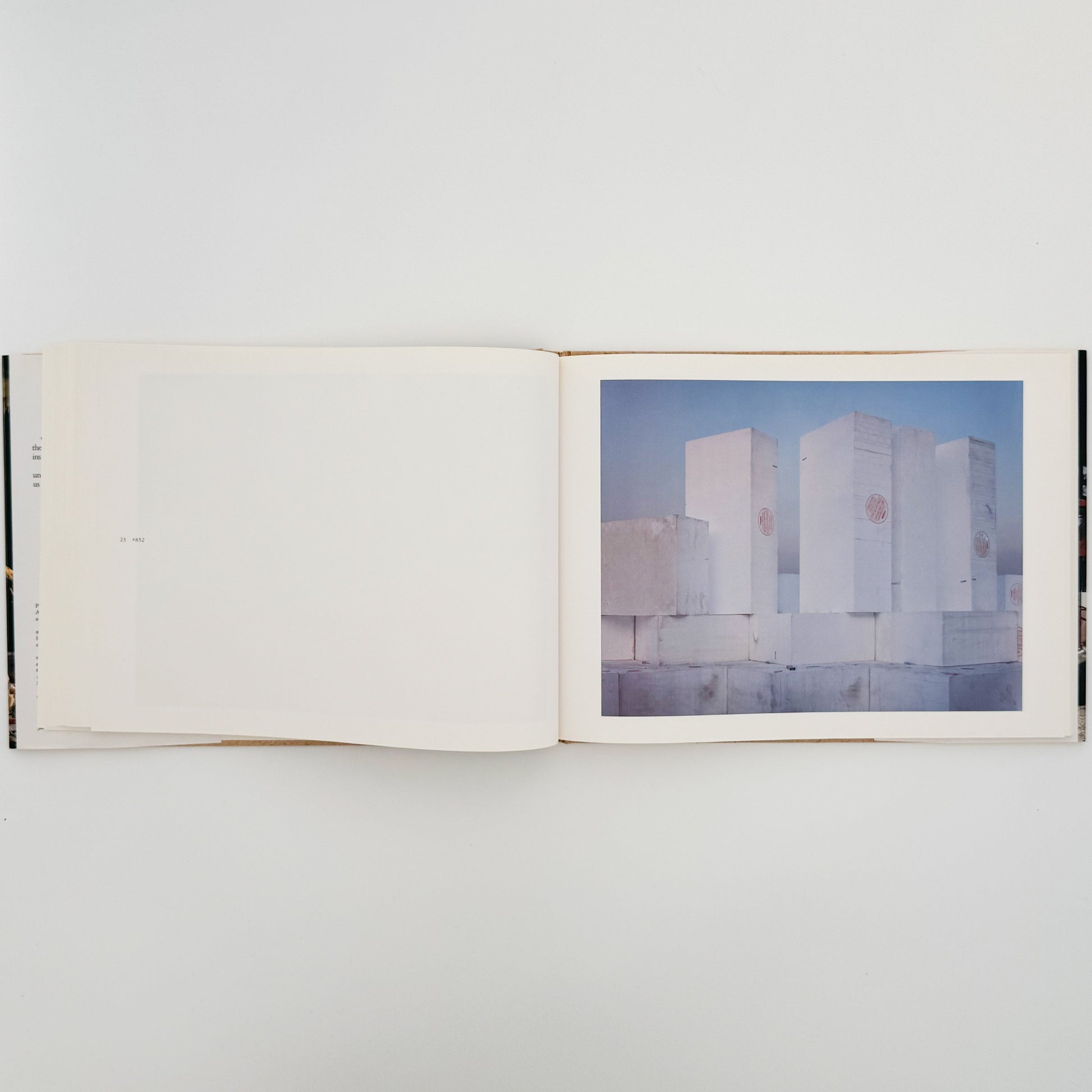 山根敏郎　フロント 情報センター出版局