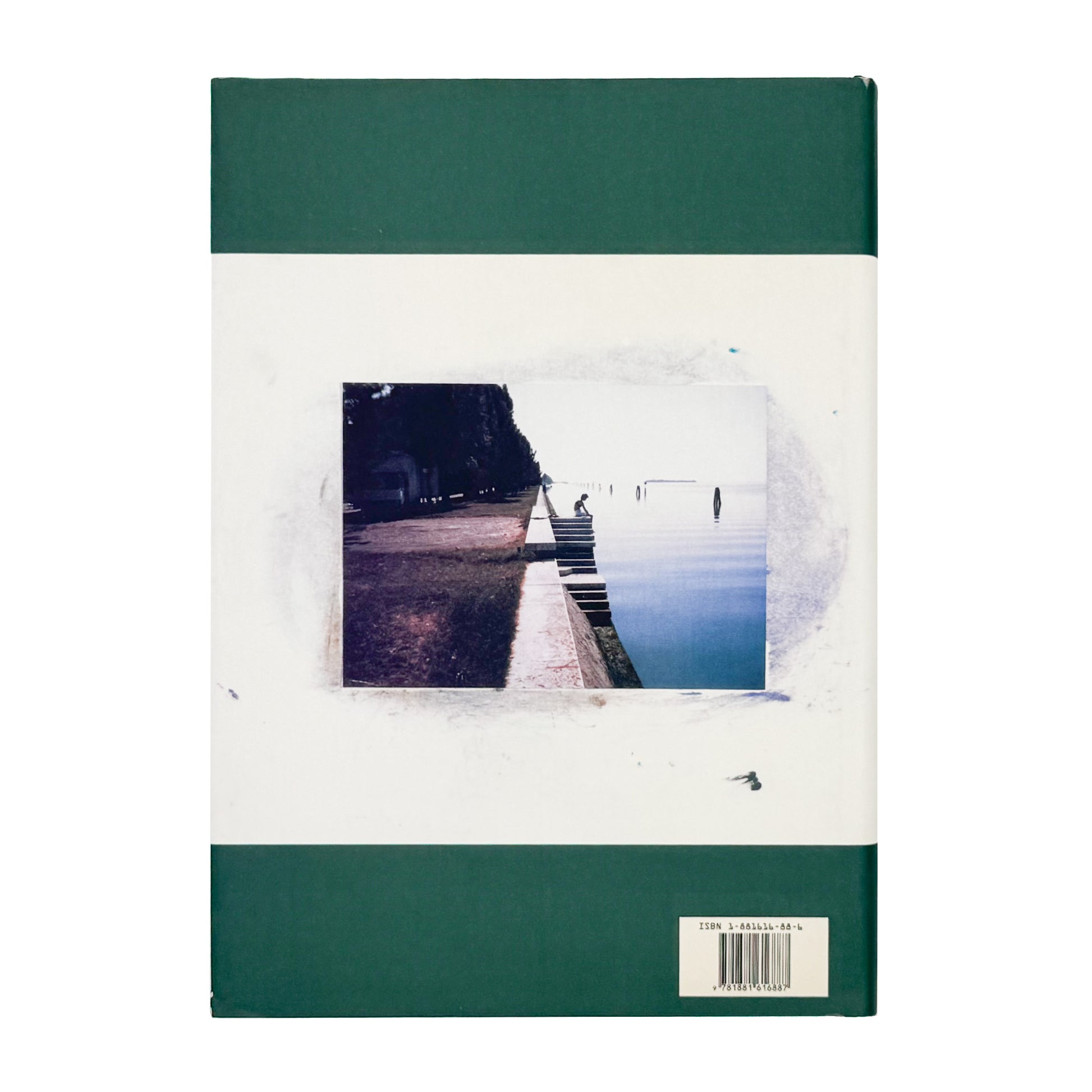Gerhard Richter『Atlas』1997年D.A.P.刊。写真、新聞の切り抜き、スケッチ、コラージュなど、リヒターの制作と思考の過程を収録した392頁の英語版作品集。