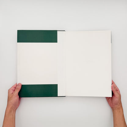 Gerhard Richter『Atlas』1997年D.A.P.刊。写真、新聞の切り抜き、スケッチ、コラージュなど、リヒターの制作と思考の過程を収録した392頁の英語版作品集。