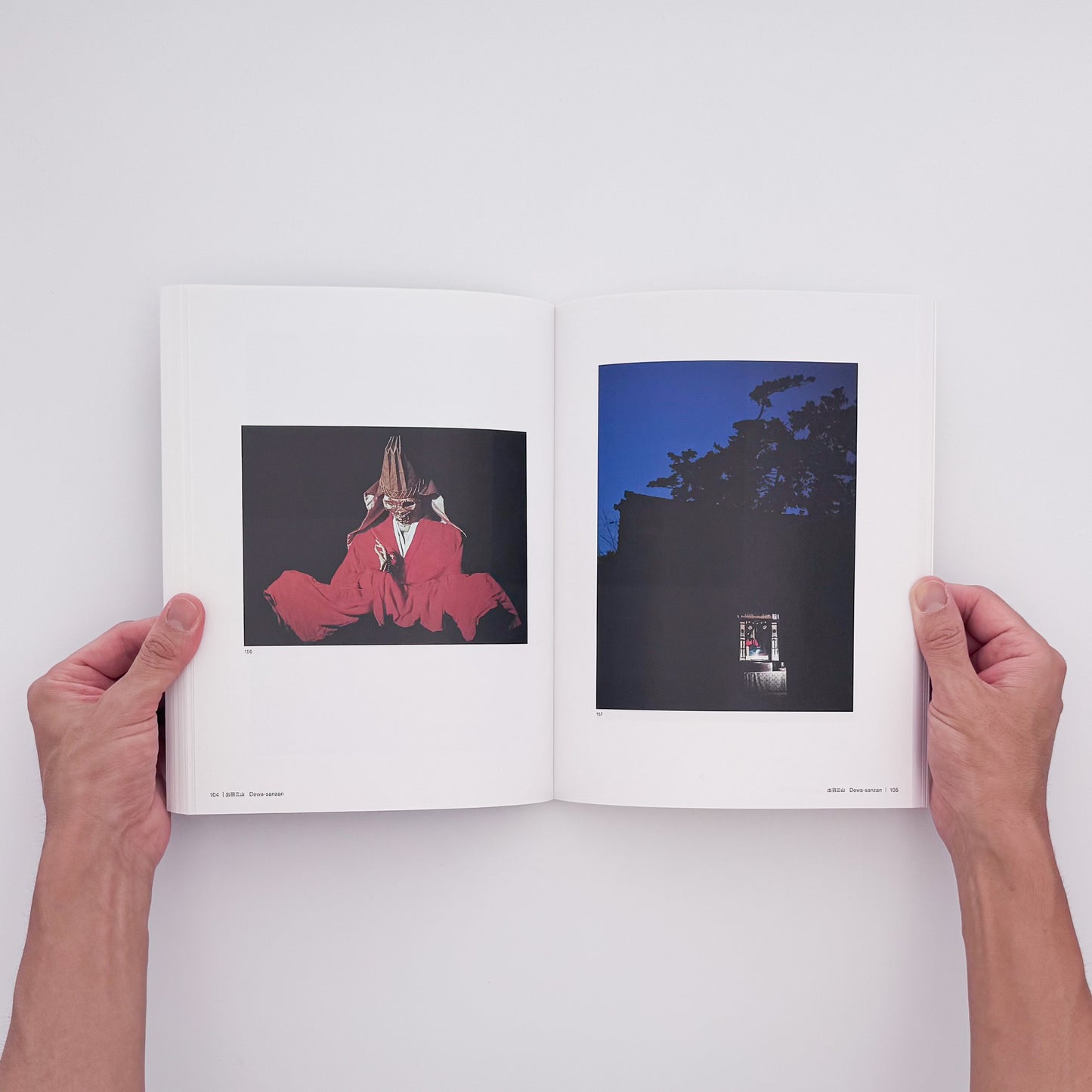内藤正敏『異界出現 / Another World Unveiled』。初期作品から東北の民間信仰、遠野、出羽三山、東京まで50年以上の活動を収録した2018年東京都写真美術館刊の展覧会カタログ。