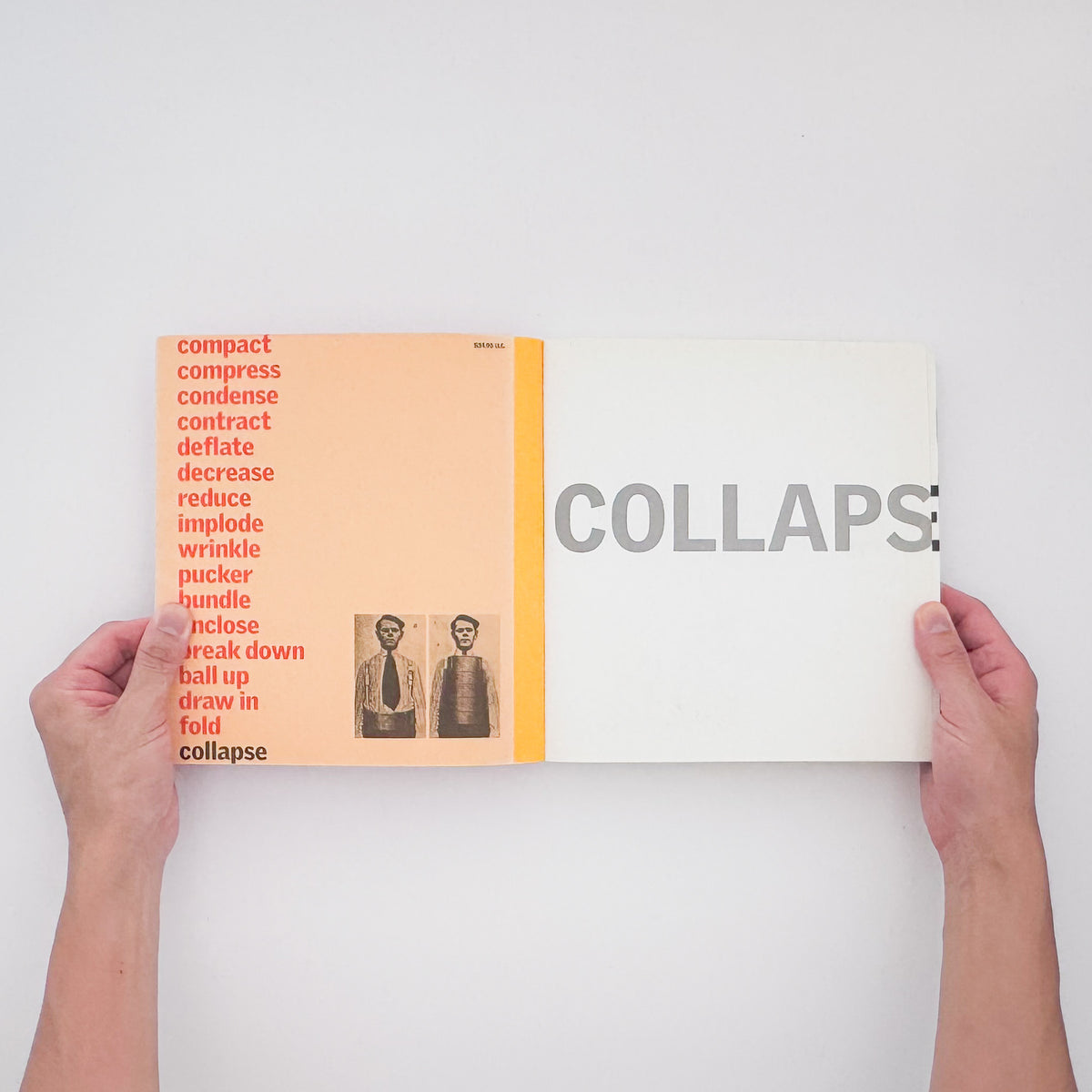 Per Mollerup『Collapsible』。折りたたみ、伸縮、収納などの可変構造を持つ道具や家具を分類・紹介した、2001年Chronicle Books刊のデザインブック。
