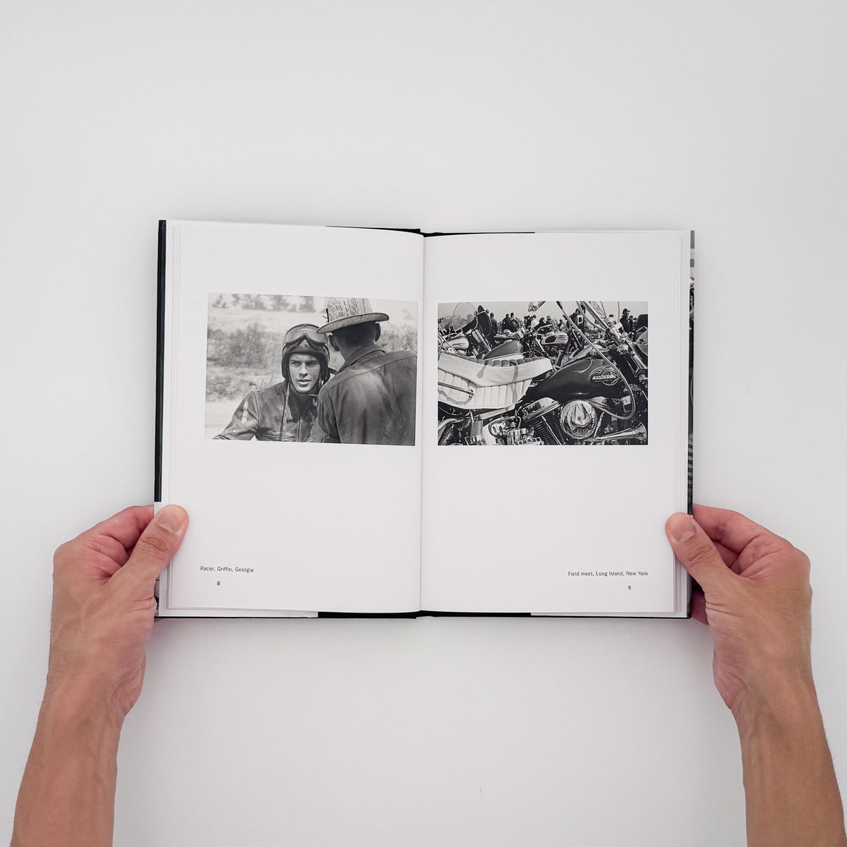 Danny Lyon『The Bikeriders』。1963年から1967年にかけてシカゴ周辺のバイカーたちを記録した、1968年初版を再現する2014年Aperture刊の写真集。