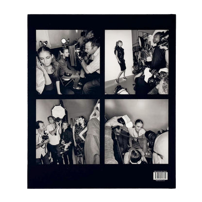Lee Friedlander『DRESSING UP FASHION WEEK NYC』。2006年のニューヨーク・ファッション・ウィークの舞台裏で、モデルやスタッフの仕事を撮影した2015年刊の写真集。