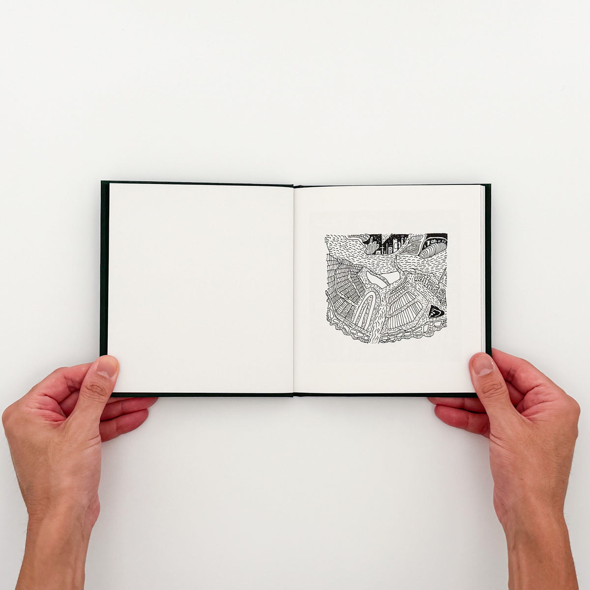 西野壮平『SHORT STORIES: Amsterdam』。2014年撮影の《Diorama Map》からアムステルダムの都市風景と細部を再構成した、2026年Migo刊の写真集。巻末にコラージュ作品全体図の折り込み付き。