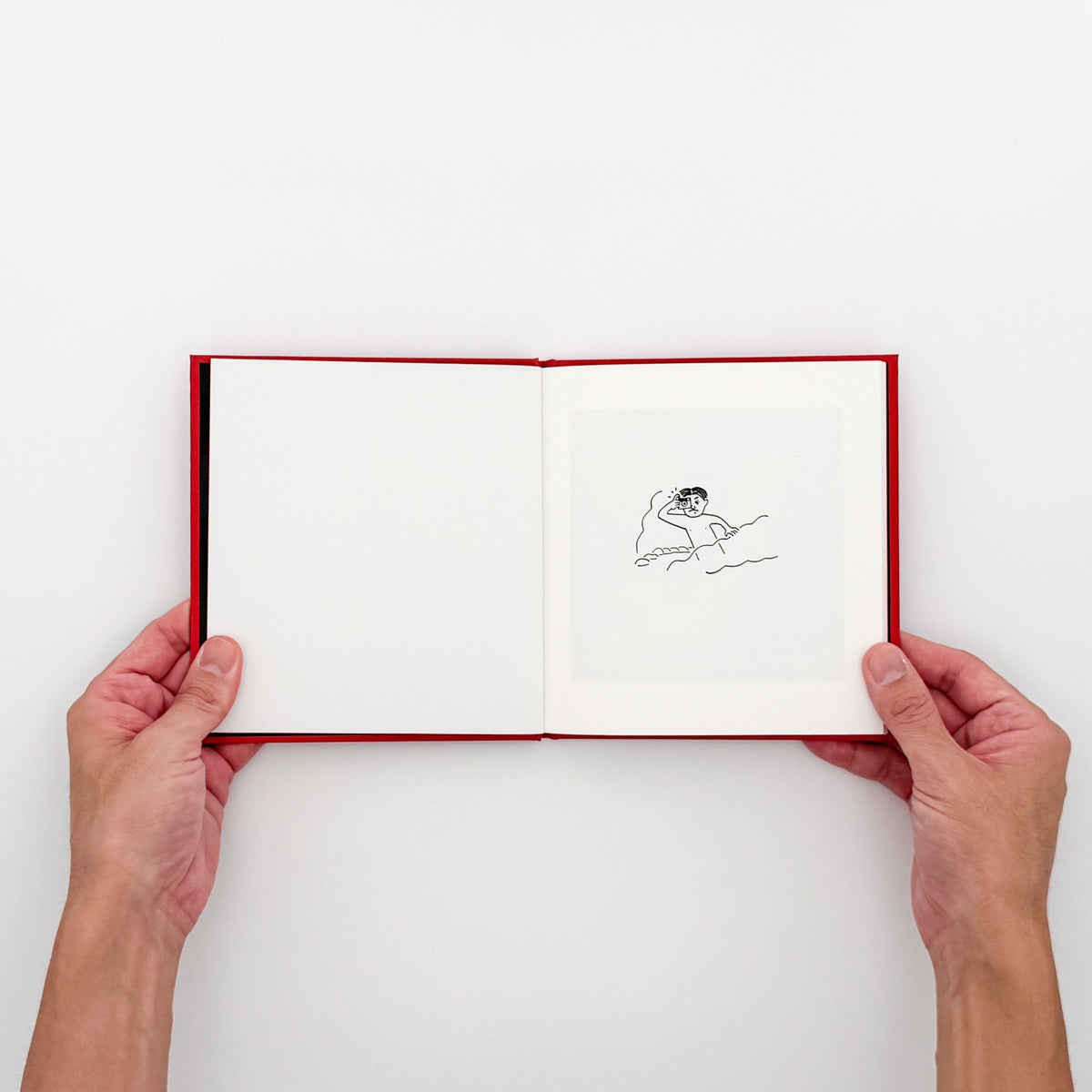 西野壮平『SHORT STORIES: Beppu』。2020年に大分県別府市の約200か所の温泉を撮影した《Diorama Map》から、共同浴場と人々の姿を再構成した2023年Migo刊の写真集。64頁、パノラマ図版の折り込み2点付き。