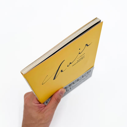 篠山紀信『hair［ヘア］』。1994年新潮社「PHOTO MUSEE」シリーズ刊。女性のアンダーヘアーを主題に、身体の一部をカラーで撮影した写真集。初版、帯付き。