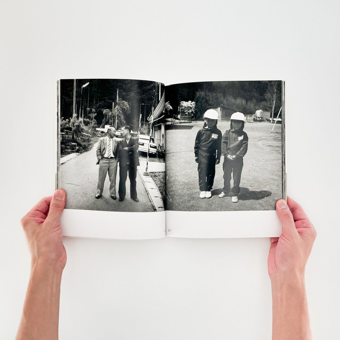 秋山亮二　楢川村 - 朝日新聞社 - 文福