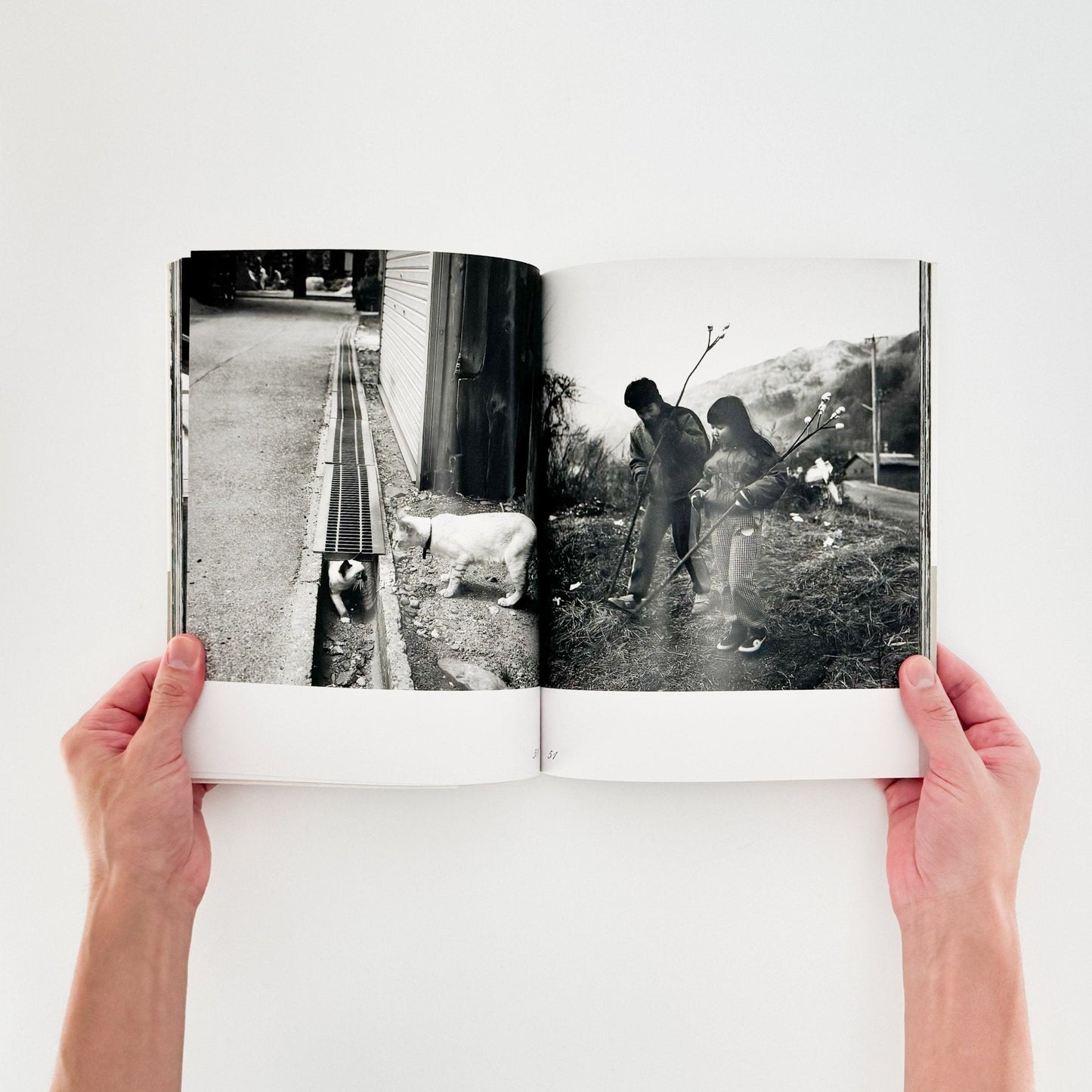 秋山亮二　楢川村 - 朝日新聞社 - 文福