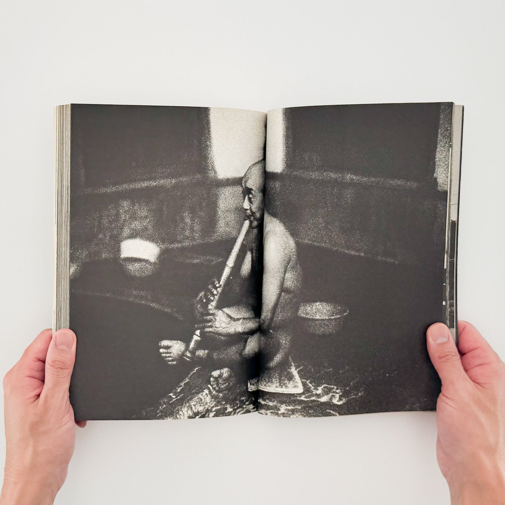 アサヒカメラ 1976年10月増刊 　北井一夫「村へ」 朝日新聞社