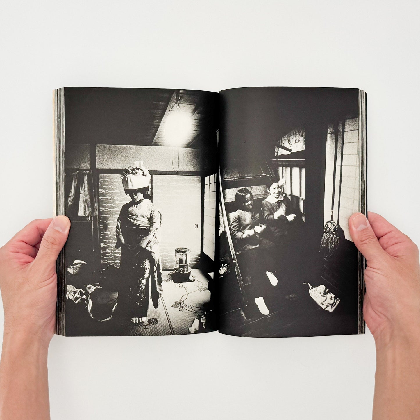 アサヒカメラ 1976年10月増刊　北井一夫「村へ」 - 写真雑誌