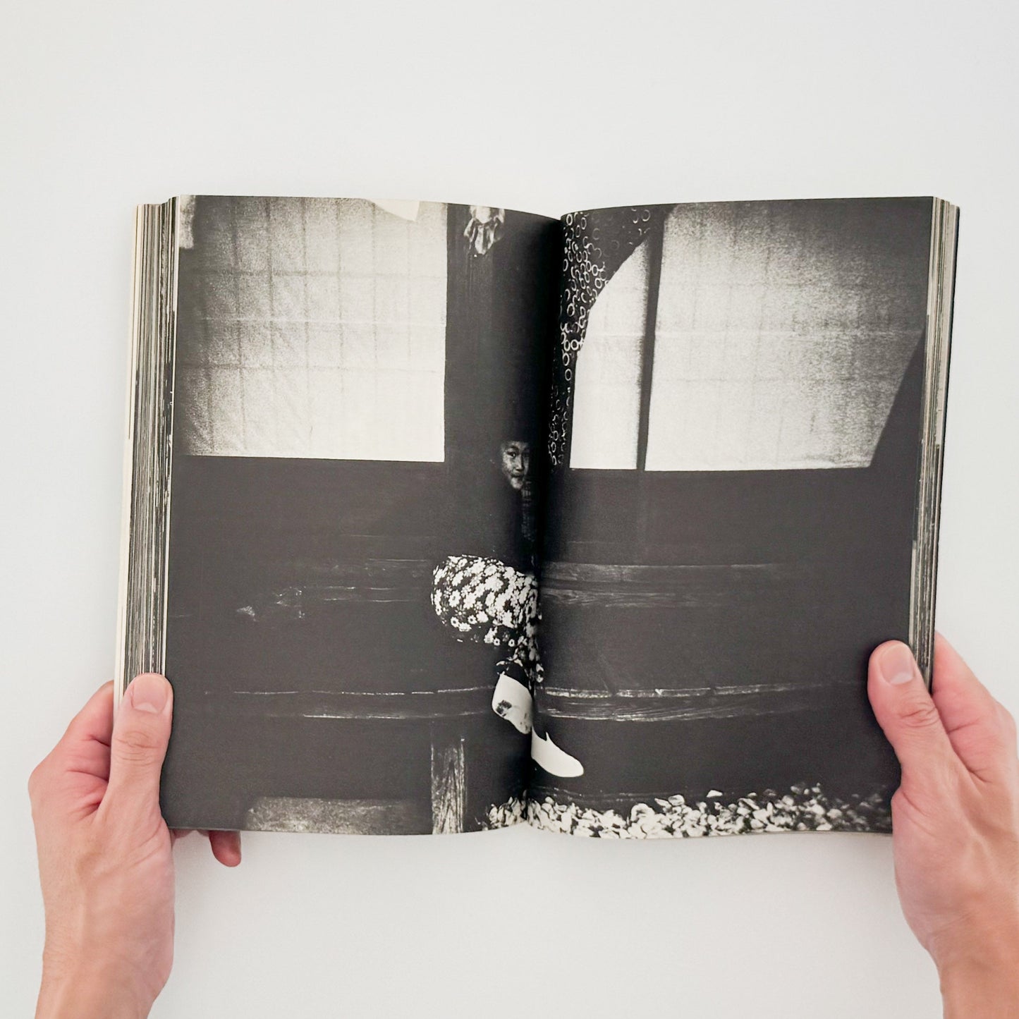 アサヒカメラ 1976年10月増刊 　北井一夫「村へ」 朝日新聞社