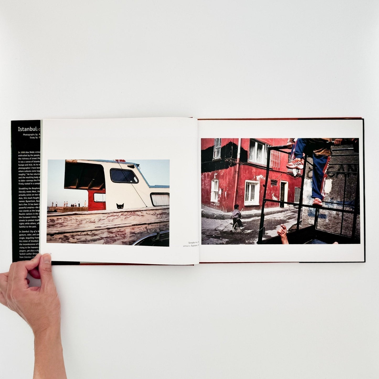(英文）アレックス・ウェブ　Alex Webb: Istanbul City of a Hundred Names - Aperture - 文福
