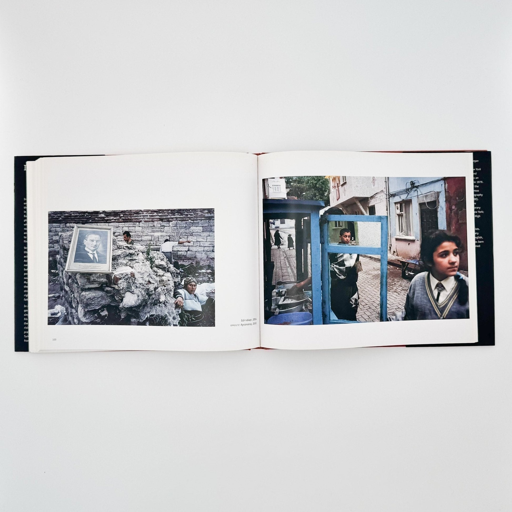 (英文）アレックス・ウェブ　Alex Webb: Istanbul City of a Hundred Names - Aperture - 文福