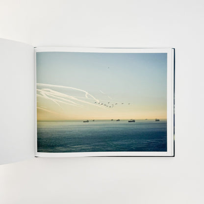 （英文）リチャード・ミズラック　カーゴ　Richard Misrach: Cargo - Aperture - 文福