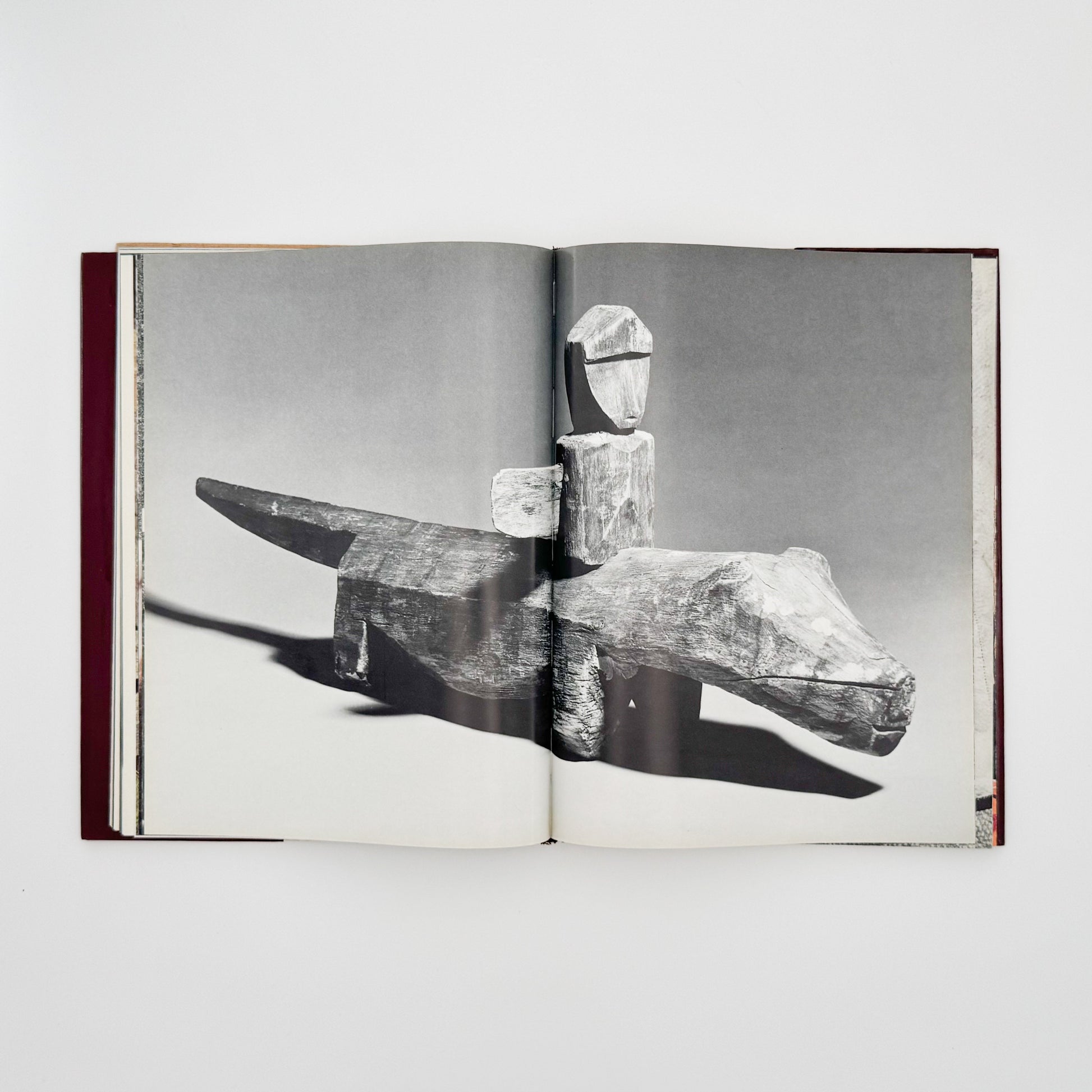 （英文）アムール地域の古代美術──岩絵・彫刻・土器 Aurora Art Publishers