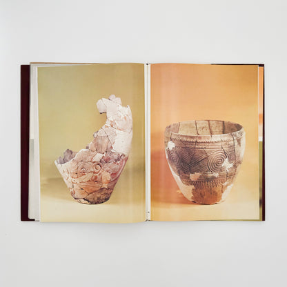 （英文）アムール地域の古代美術──岩絵・彫刻・土器 Aurora Art Publishers