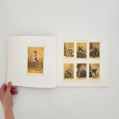 IDENTITES, DE DISDERI AU PHOTOMATON Centre National De La Photographie