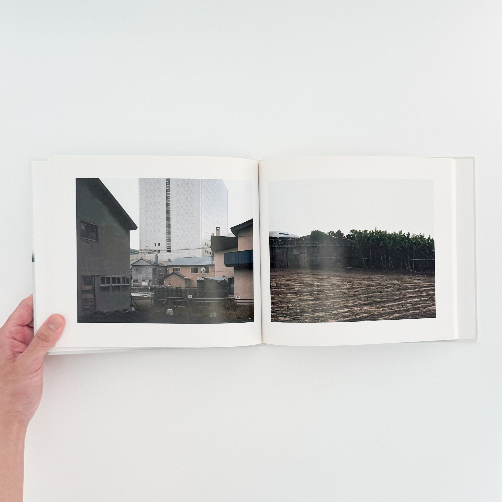 北島敬三 ISOLATED PLACES（サイン入り） / RAT HOLE GALLERY – 文福