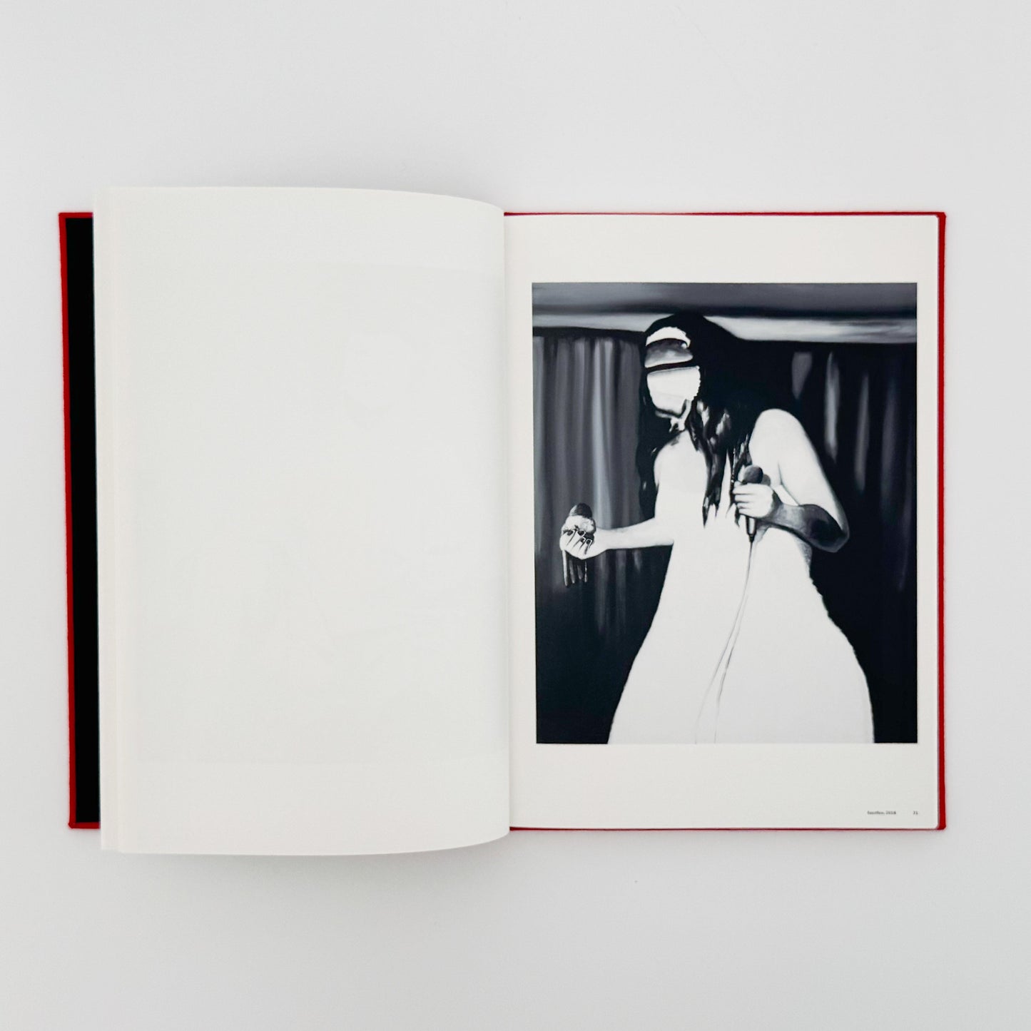 五木田智央　PEEKABOO 東京オペラシティ文化財団