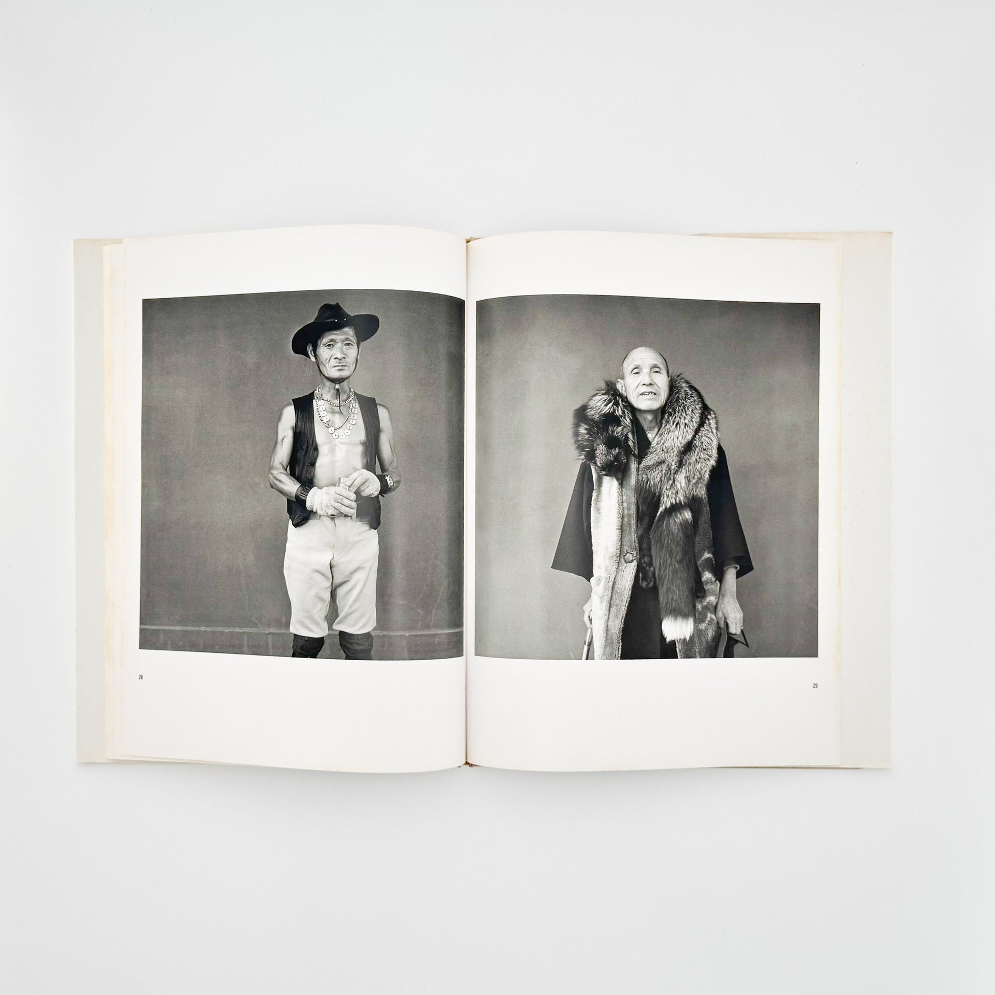 鬼海弘雄　王たちの肖像　浅草寺境内　Ecce Homo, Tokyo Asakusa 矢立出版