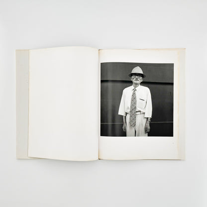 鬼海弘雄　王たちの肖像　浅草寺境内　Ecce Homo, Tokyo Asakusa 矢立出版