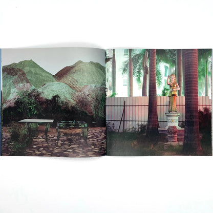 李政徳写真集　INVISIBLE WORLD - STAIRS PRESS - 文福