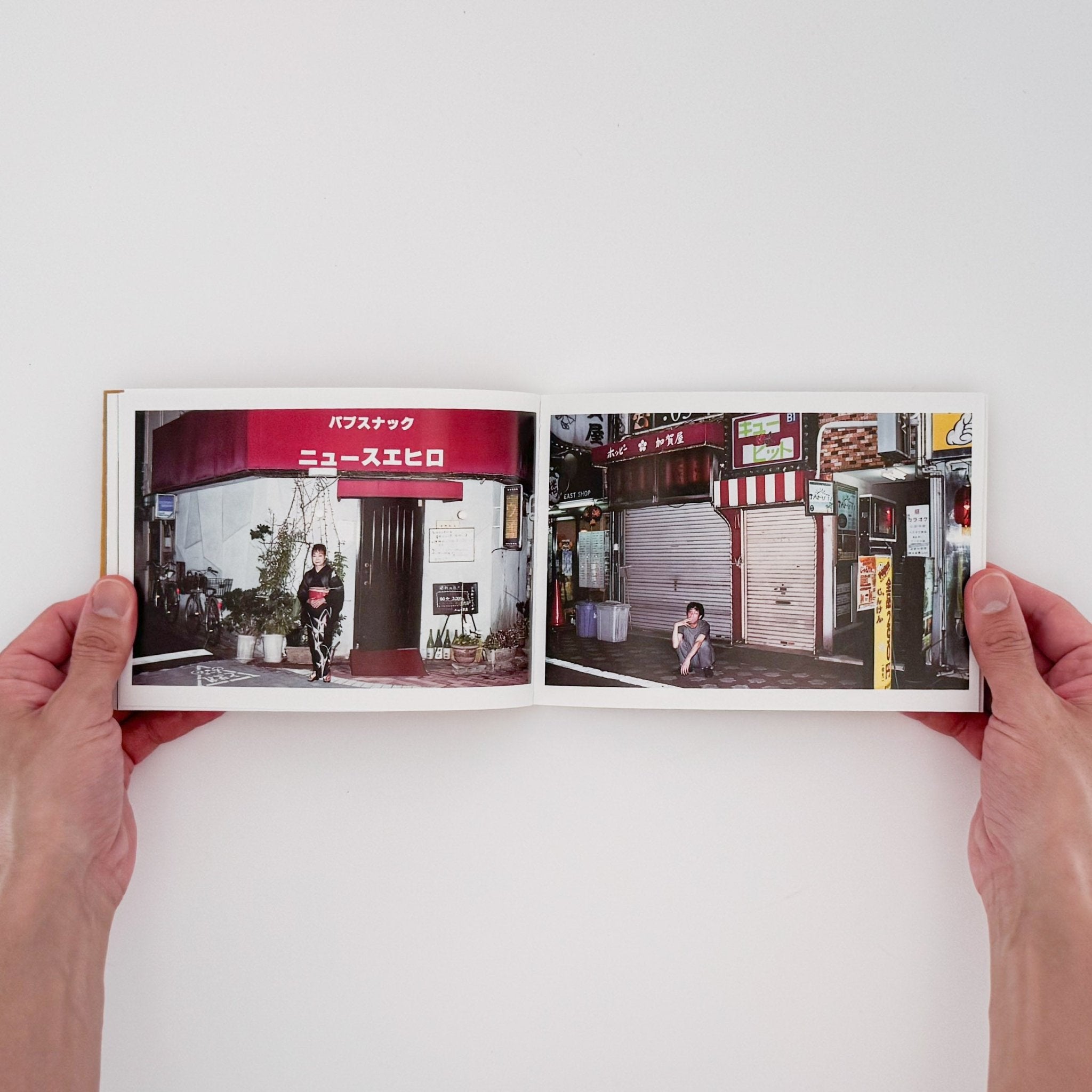 水島貴大写真集 Long Hug Town / STAIRS PRESS – 文福