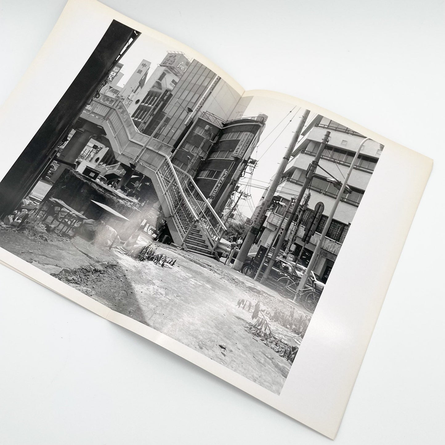 MOLE UNIT Photographic Magazine No.4　特集：金村修　Crash landing - Mole - 文福