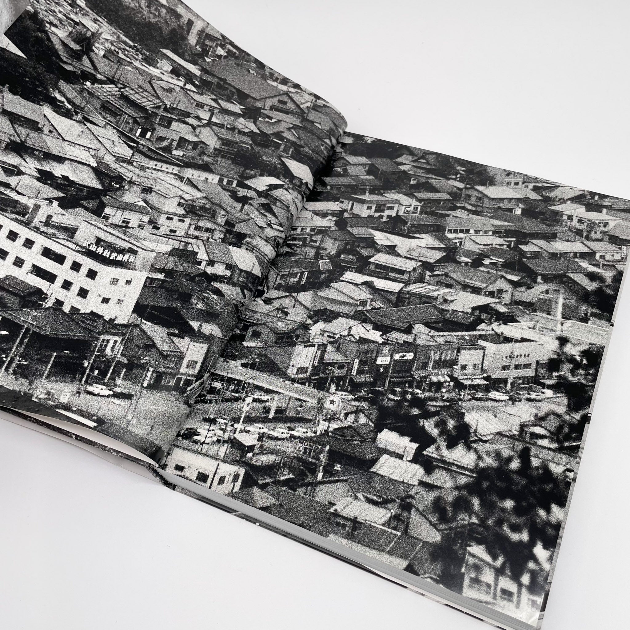 森山大道写真集Hokkaido（北海道）サイン入り– 文福