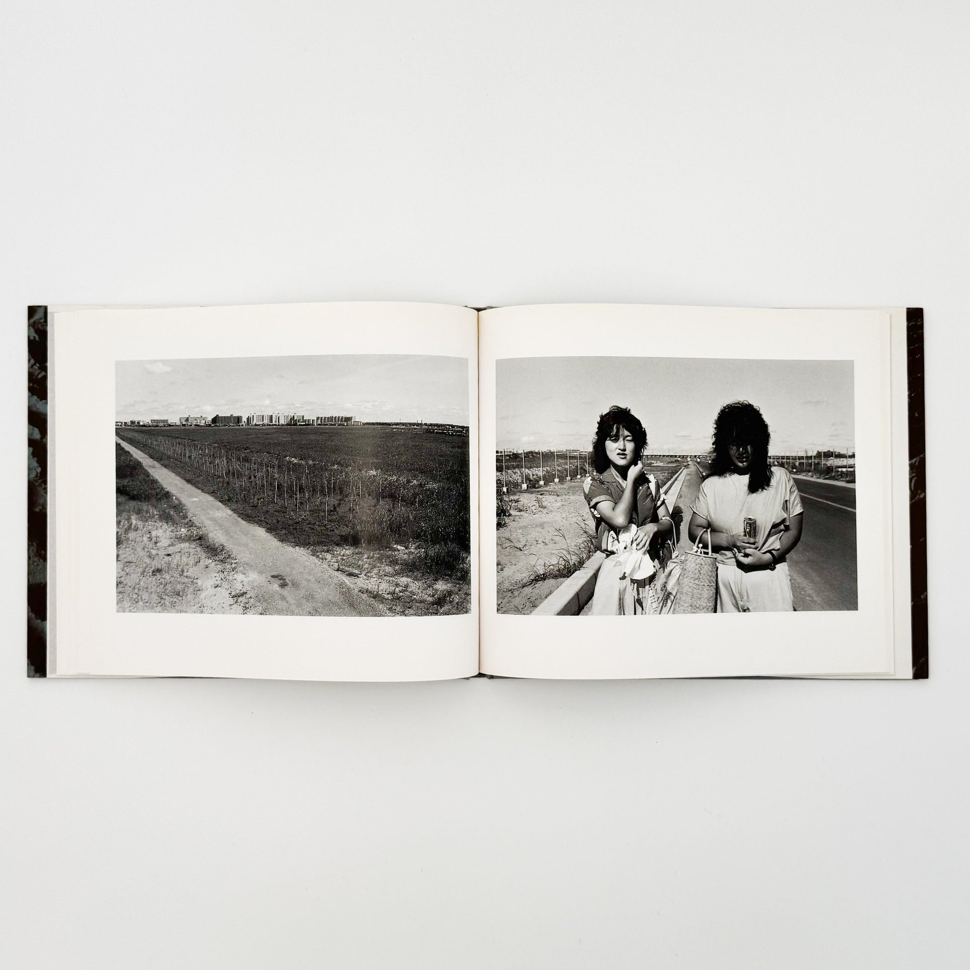 中里和人　湾岸原野 - 写真集