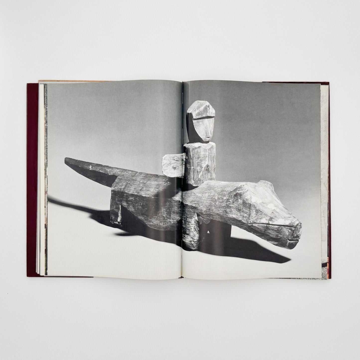 (英文) アムール地域の古代美術──岩絵・彫刻・土器 - Aurora Art Publishers - 文福