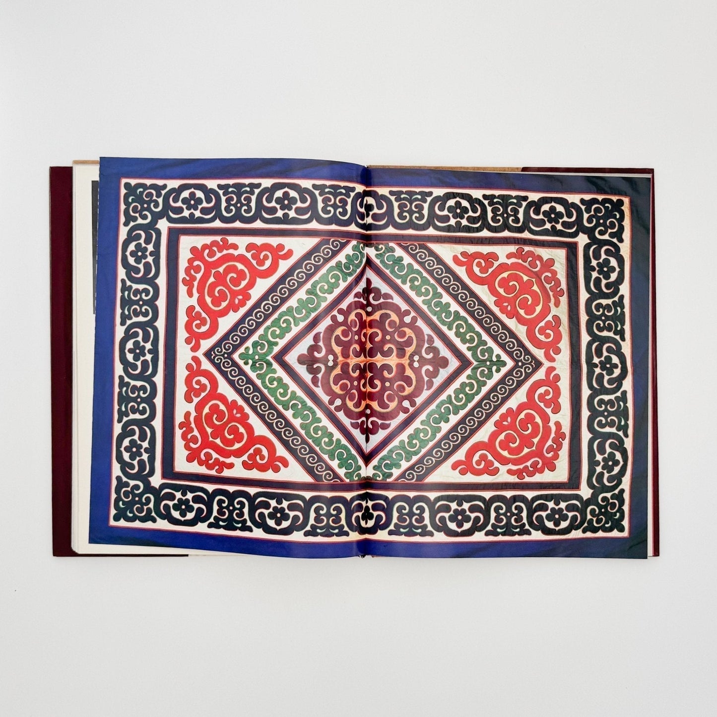 (英文) アムール地域の古代美術──岩絵・彫刻・土器 - Aurora Art Publishers - 文福