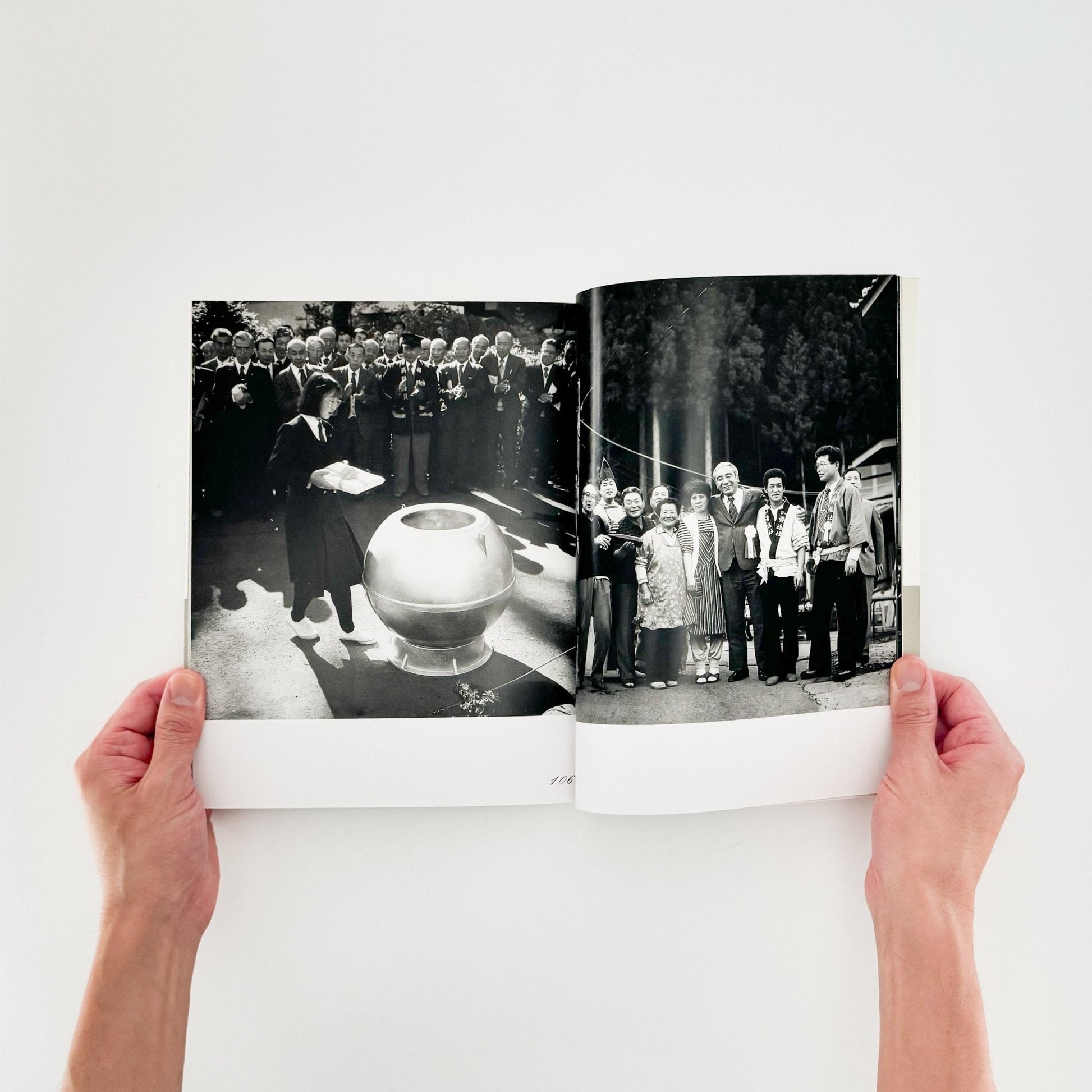 秋山亮二　楢川村 - 朝日新聞社 - 文福