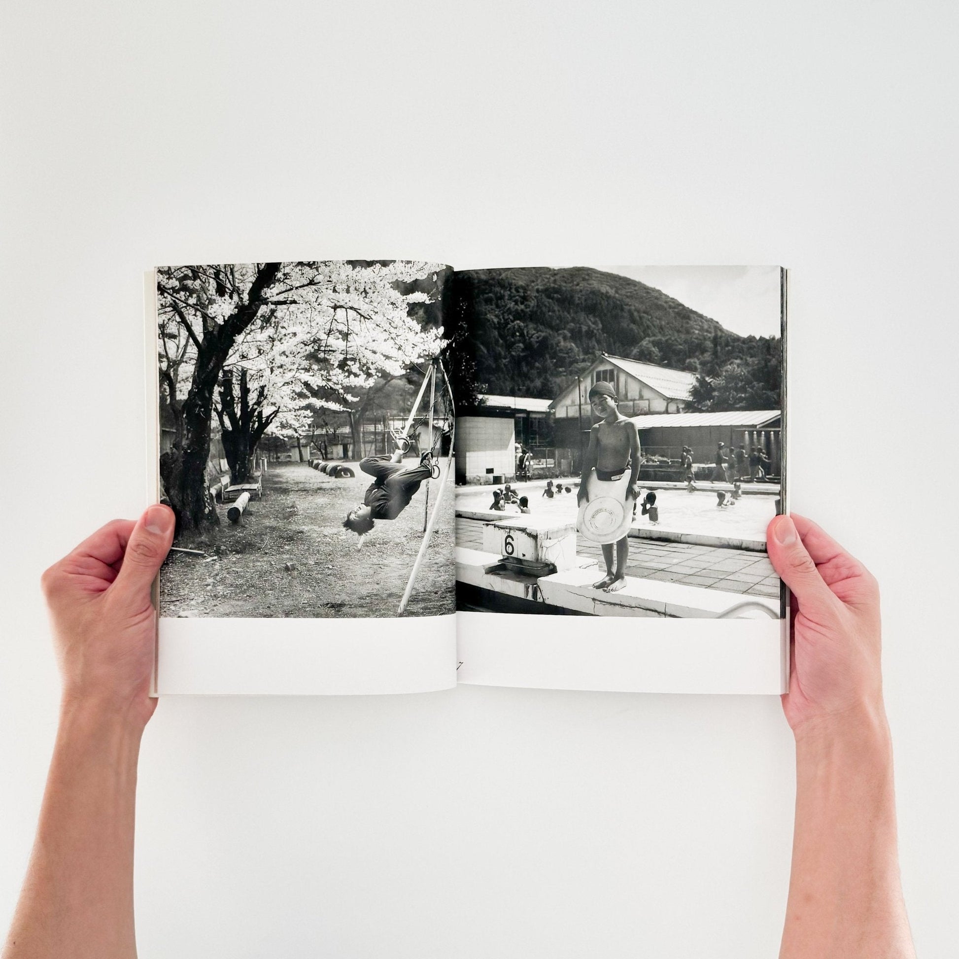 秋山亮二　楢川村 - 朝日新聞社 - 文福