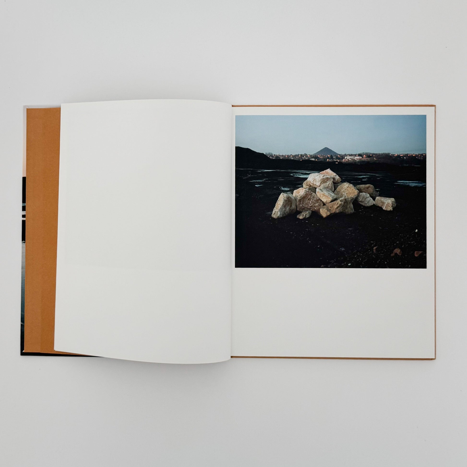 畠山直哉　TERRILS LIGHT MOTIV