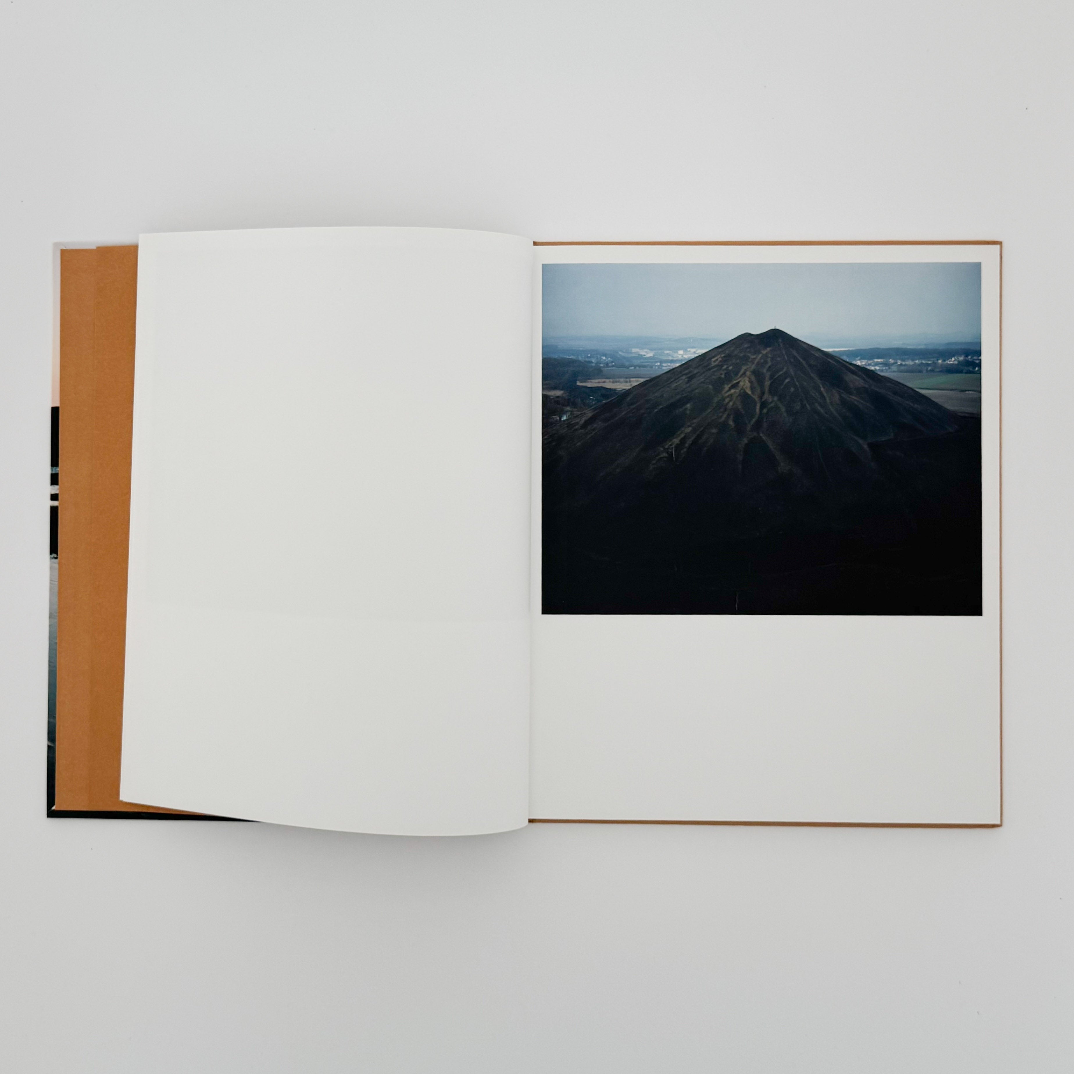 仏文) 畠山直哉写真集 TERRILS – 文福